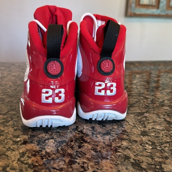 Jordan retro 9 Kids' Red and White Sneakers 5.5Y - Picture 6 of 11